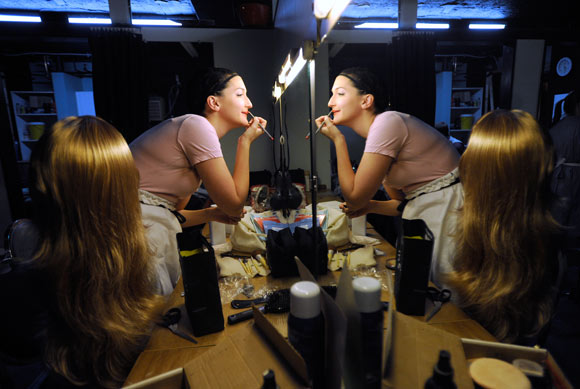 Actor Erin Harnatty before rehearsal for "Bus Stop" at Spotlighters Theatre